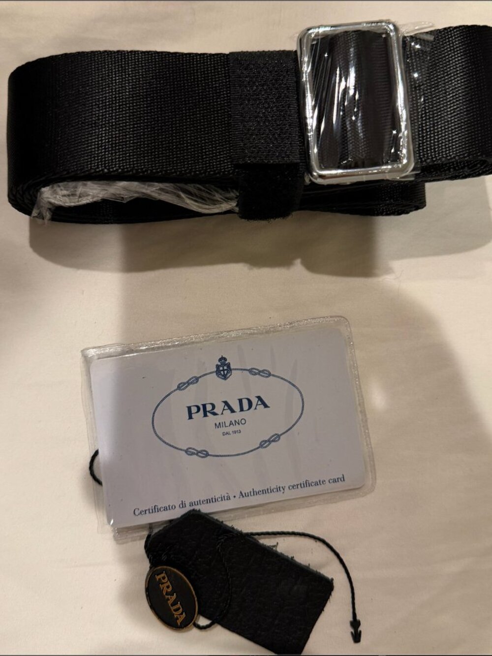 WOW NEW PRADA BRIEFCASE WITH COA - Picture 3 of 5